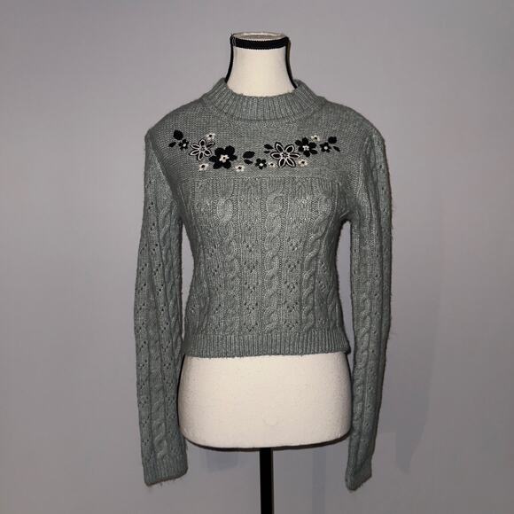 Forever 21 Light Sage Cable Knit Floral Embroidered Sweater Size Small - Picture 1 of 6